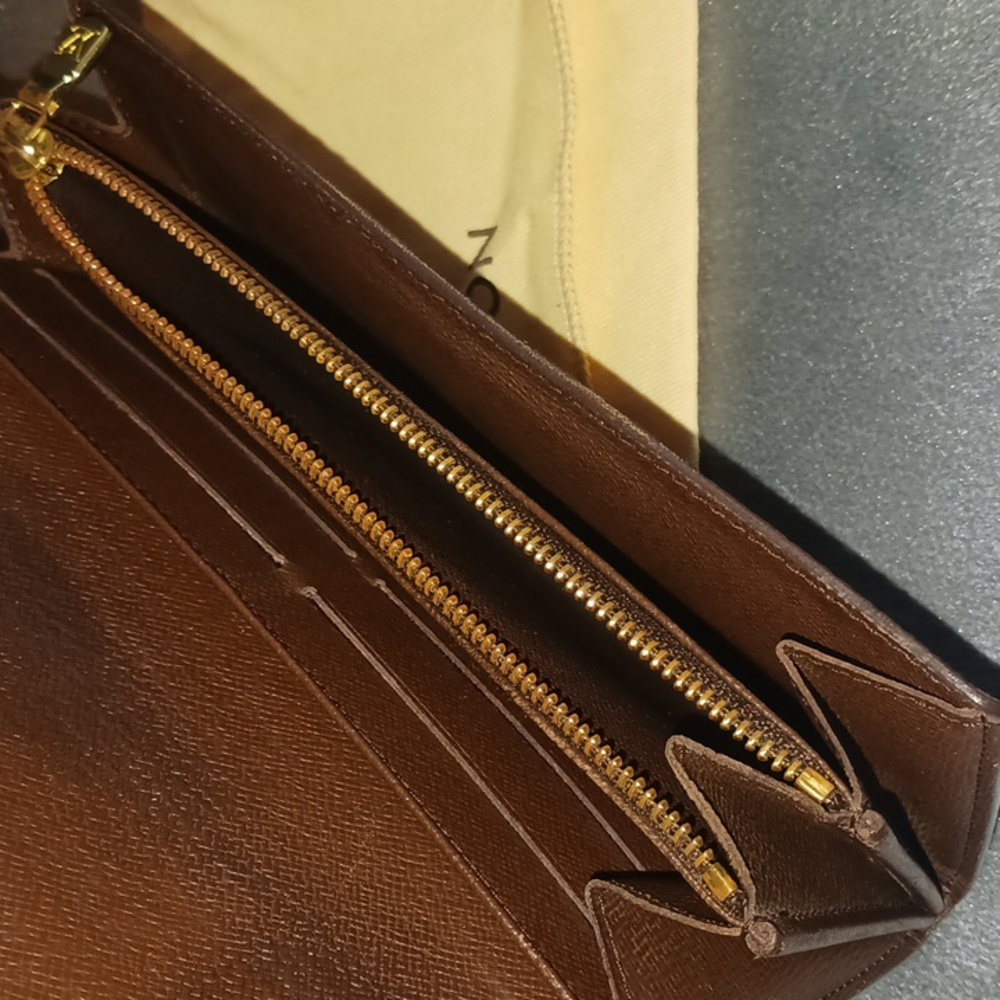 Louis Vuitton Sarah Damier Ebene Wallet - Picture 9 of 15